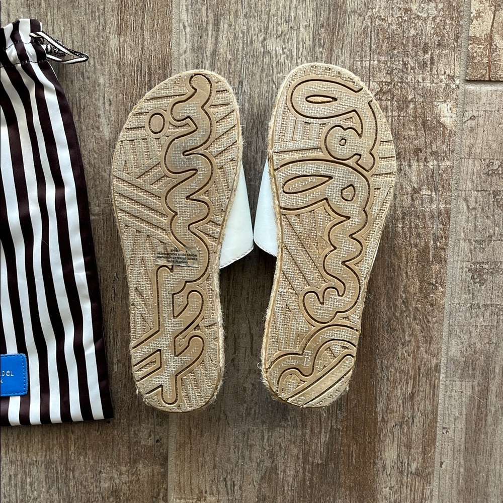 Henri Bendel Loewe White and Tan Slide Sandals size 9 - Picture 2 of 3